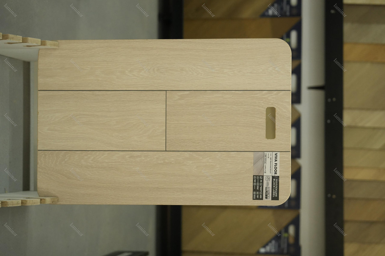 Дуб Фронтьер Белый